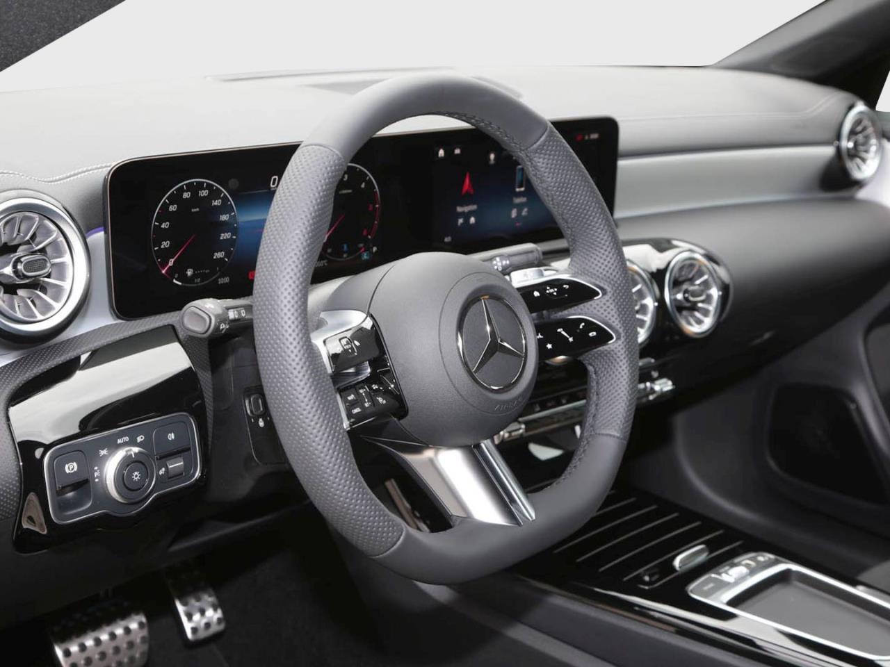 Mercedes-Benz CLA 220 d Shooting Brake AMG Night Navi AHK 360°