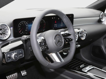 Mercedes-Benz CLA 220 d Shooting Brake AMG Night Navi AHK 360°
