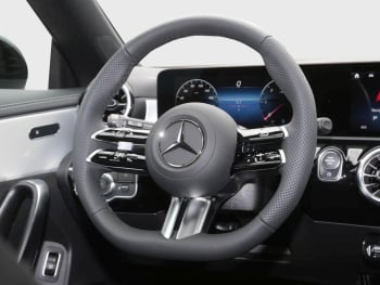 Mercedes-Benz CLA 220 d Shooting Brake AMG Night Navi AHK 360°