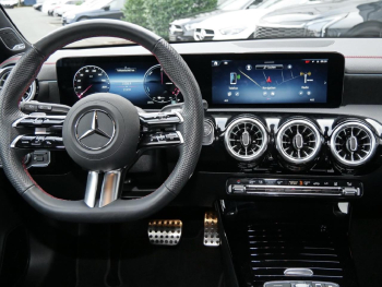 Mercedes-Benz CLA 250 e SB AMG Night Burmester Kamera AHK EasyP