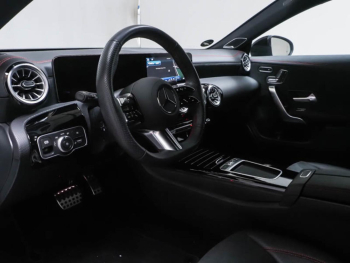 Mercedes-Benz CLA 250 e SB AMG Night Burmester Kamera AHK EasyP