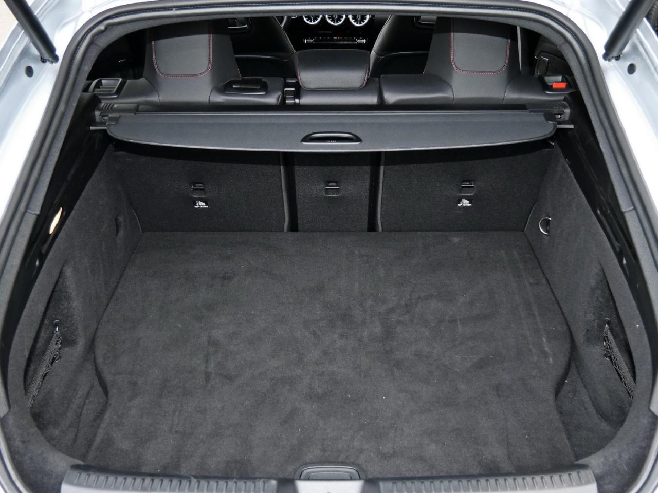 Mercedes-Benz CLA 250 e SB AMG Night Burmester Kamera AHK EasyP