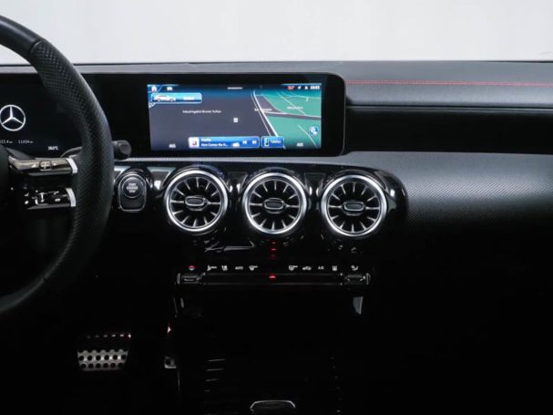 Mercedes-Benz CLA 250 e SB AMG Night Burmester Kamera AHK EasyP