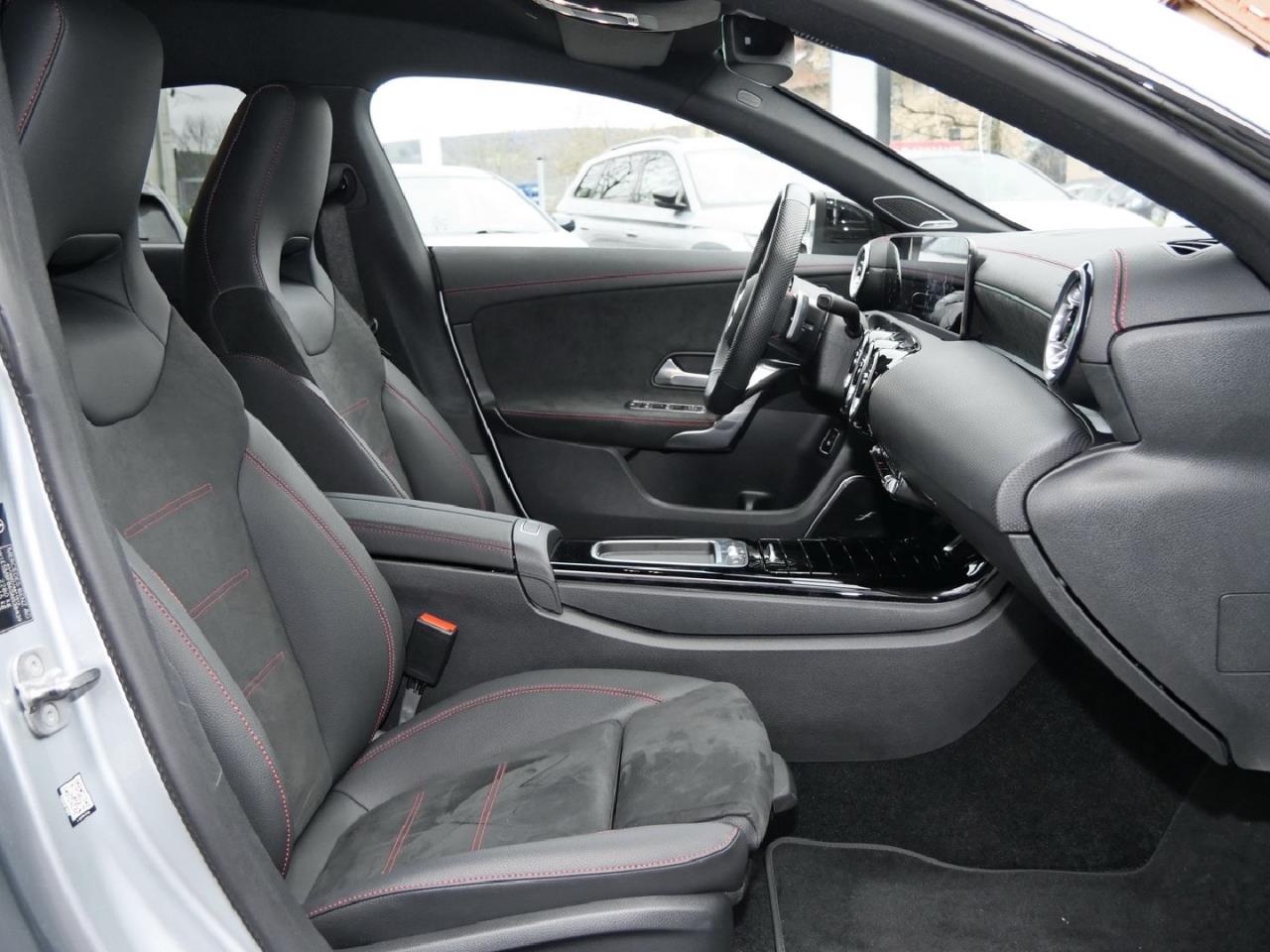 Mercedes-Benz CLA 250 e SB AMG Night Burmester Kamera AHK EasyP
