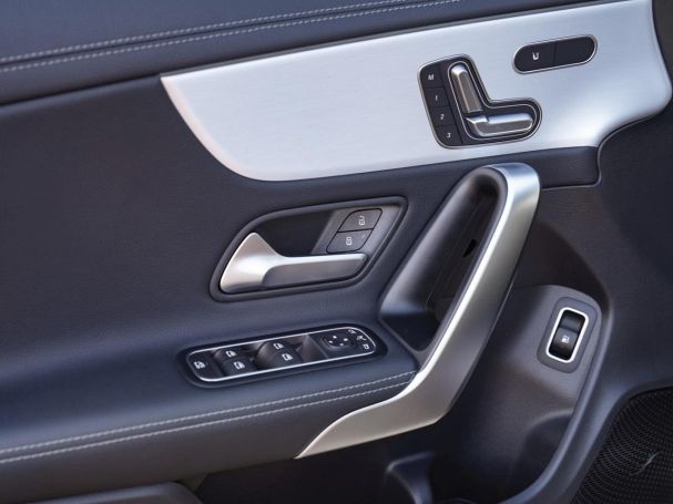 Mercedes-Benz CLA 250 e SB AMG Panorama HeadUp 360° Memory