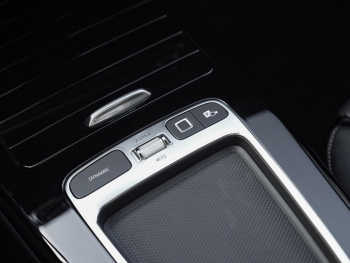 Mercedes-Benz CLA 250 e SB AMG Panorama HeadUp 360° Memory