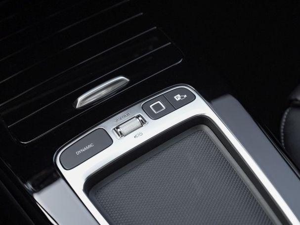 Mercedes-Benz CLA 250 e SB AMG Panorama HeadUp 360° Memory