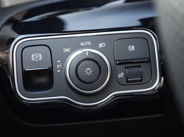 Mercedes-Benz CLA 250 e SB AMG Panorama HeadUp 360° Memory