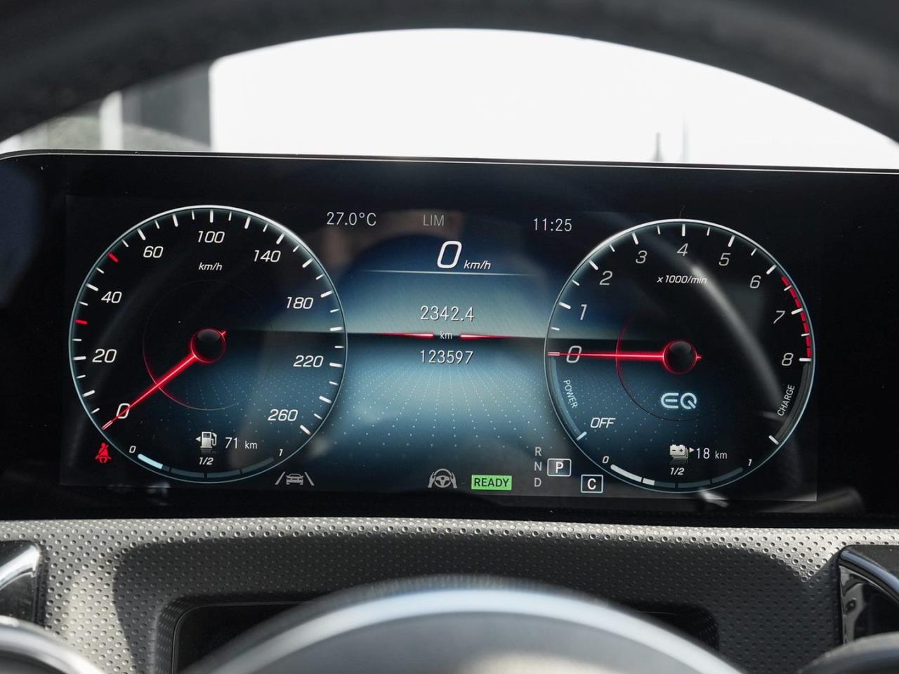 Mercedes-Benz CLA 250 e SB AMG Night Distronic Panorama AHK