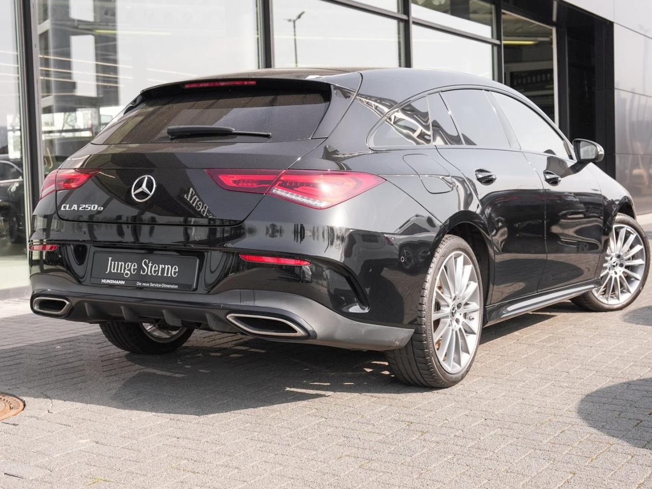 Mercedes-Benz CLA 250 e SB AMG Night Distronic Panorama AHK