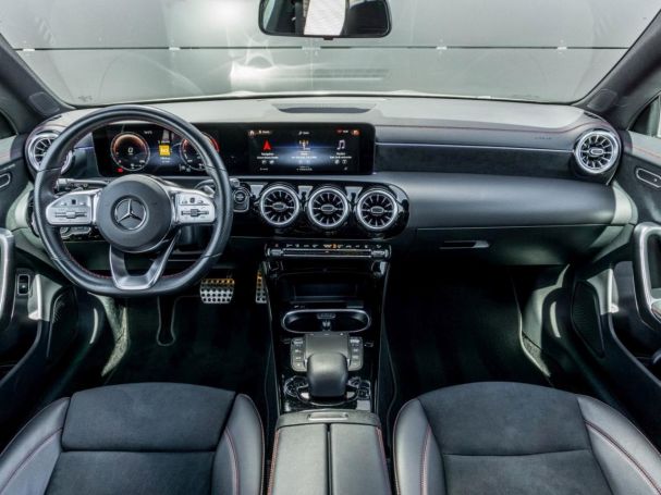Mercedes-Benz CLA 250 e SB AMG MBUX Navi+ Kamera EasyP Keyless Mercedes-Benz CLA 250 e SB AMG MBUX Navi+ Kamera EasyP Keyless