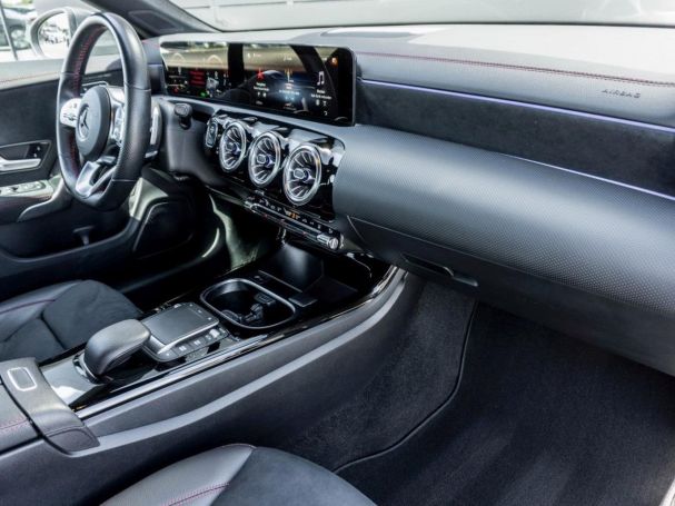 Mercedes-Benz CLA 250 e SB AMG MBUX Navi+ Kamera EasyP Keyless Mercedes-Benz CLA 250 e SB AMG MBUX Navi+ Kamera EasyP Keyless
