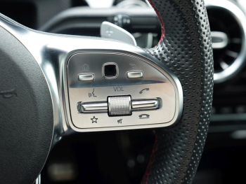 Mercedes-Benz CLA 250 e SB AMG Night Kamera Public Charging