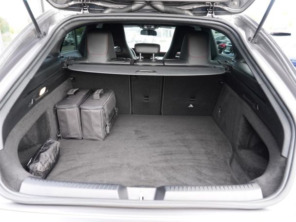 Mercedes-Benz CLA 250 e SB AMG Night Kamera Public Charging Mercedes-Benz CLA 250 e SB AMG Night Kamera Public Charging