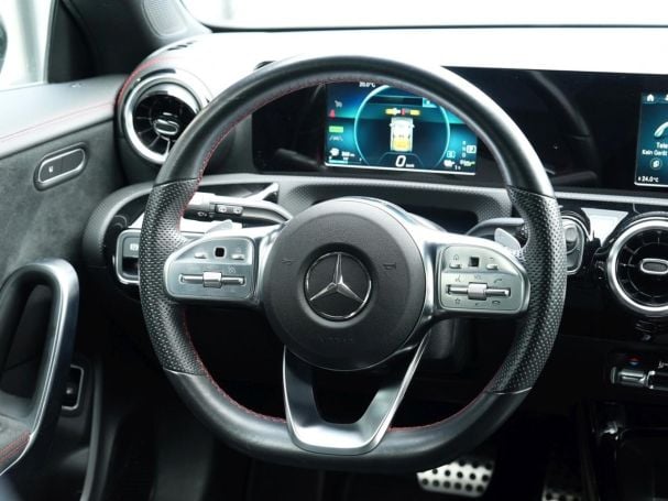 Mercedes-Benz CLA 250 e SB AMG Night Kamera Public Charging Mercedes-Benz CLA 250 e SB AMG Night Kamera Public Charging