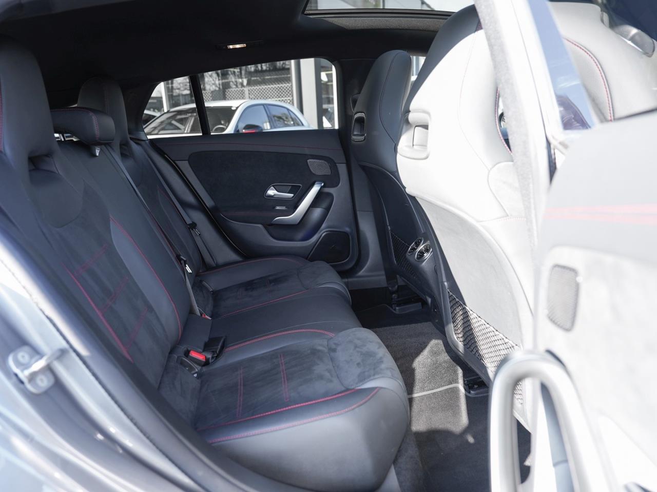 Mercedes-Benz CLA 250 e SB AMG Night Navi Panorama Kamera AHK