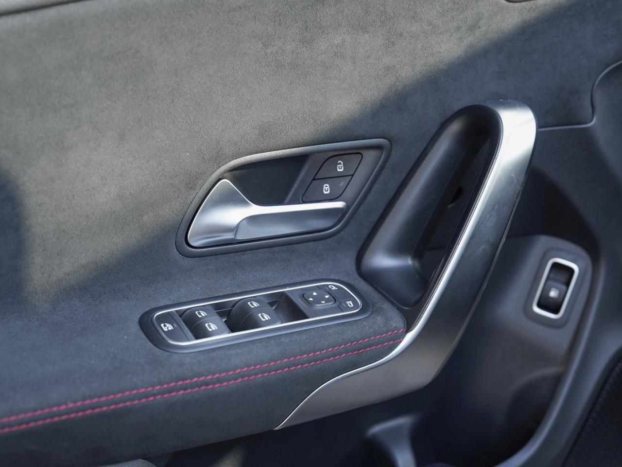 Mercedes-Benz CLA 250 e SB AMG Night Navi Panorama Kamera AHK