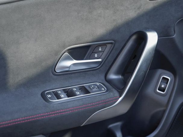 Mercedes-Benz CLA 250 e SB AMG Night Navi Panorama Kamera AHK