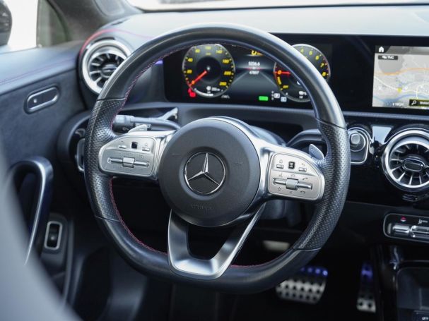 Mercedes-Benz CLA 250 e SB AMG Night Navi Panorama Kamera AHK