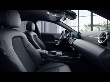 Mercedes-Benz CLA 250 e SB Progressive Night Distronic Kamera