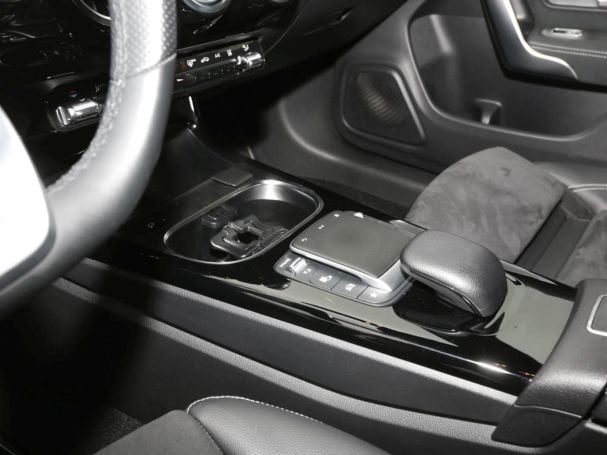 Mercedes-Benz CLA 250 e SB AMG Night Edition2020 EasyPack Mercedes-Benz CLA 250 e SB AMG Night Edition2020 EasyPack