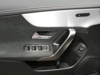 Mercedes-Benz CLA 250 e SB AMG Night Edition2020 EasyPack