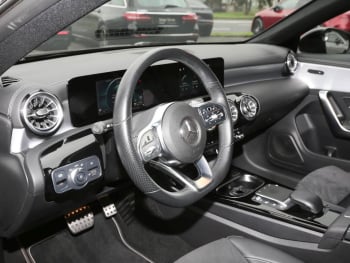 Mercedes-Benz CLA 250 e SB AMG Night Edition2020 EasyPack