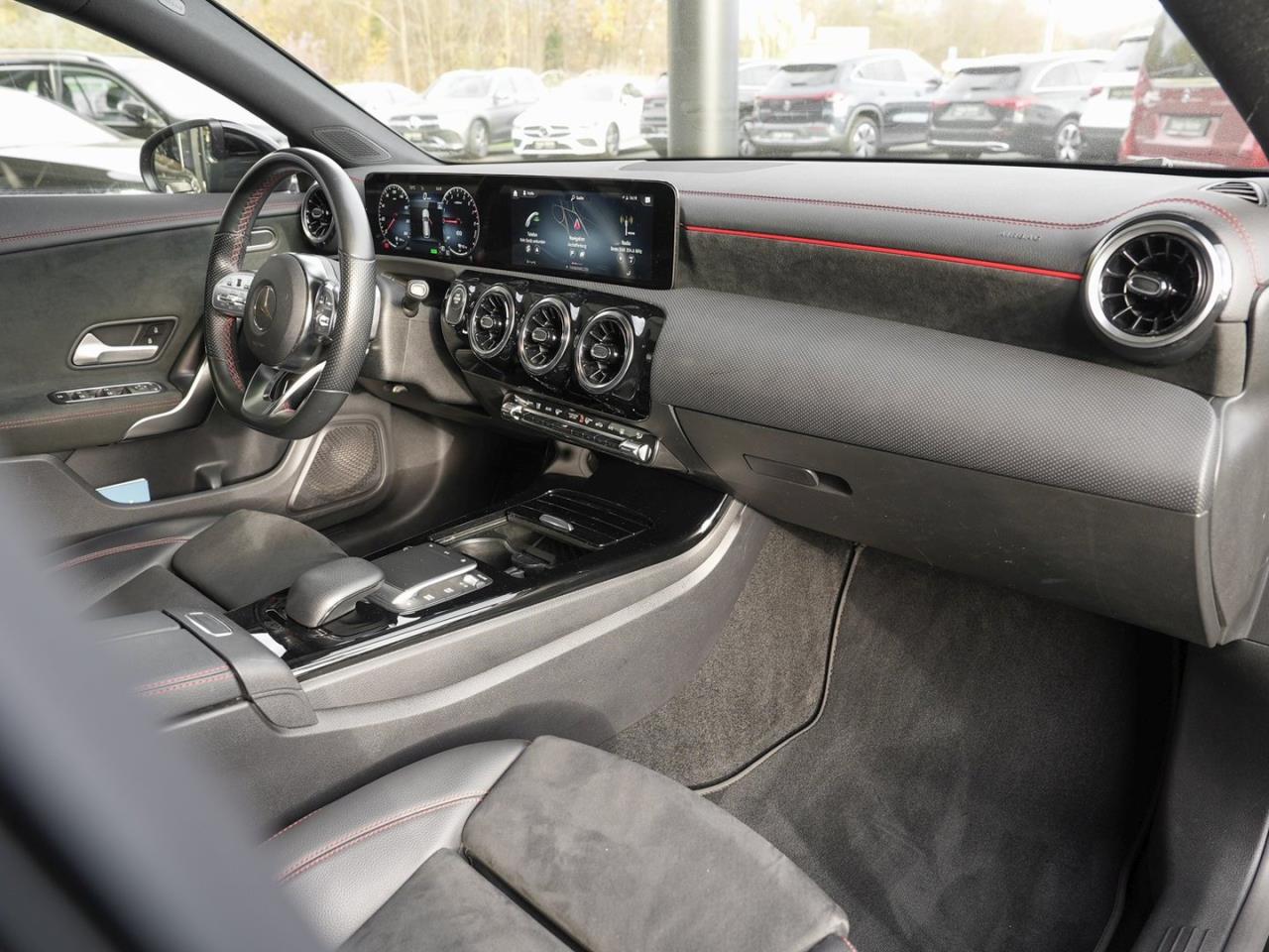 Mercedes-Benz CLA 250 e SB AMG Night MBUXNavi+ Kamera EasyPack