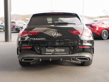 Mercedes-Benz CLA 250 e SB AMG Night MBUXNavi+ Kamera EasyPack