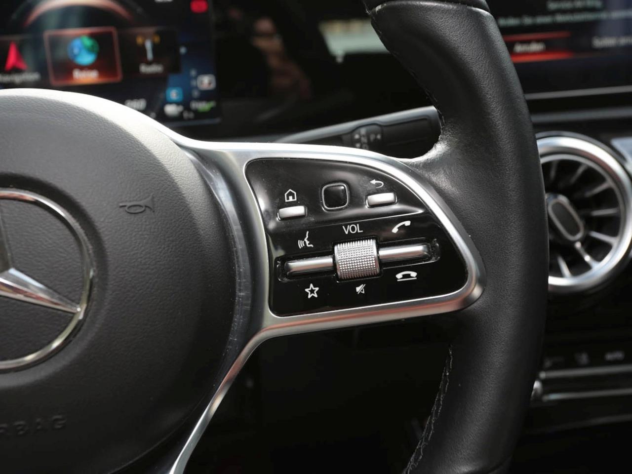 Mercedes-Benz CLA 250 e SB Progressive Panorama Kamera