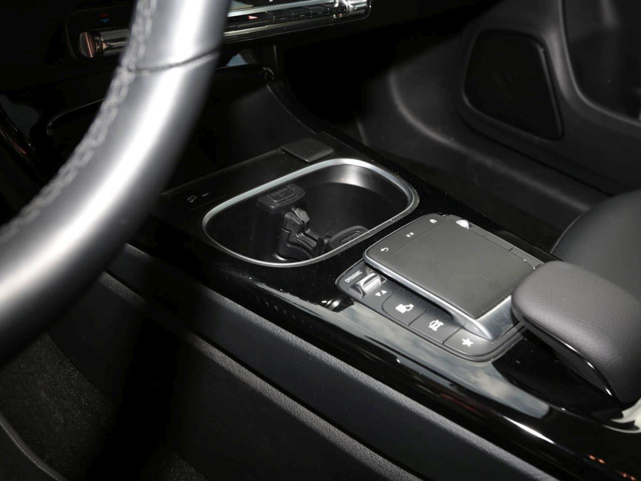 Mercedes-Benz CLA 250 e SB Progressive Panorama Kamera