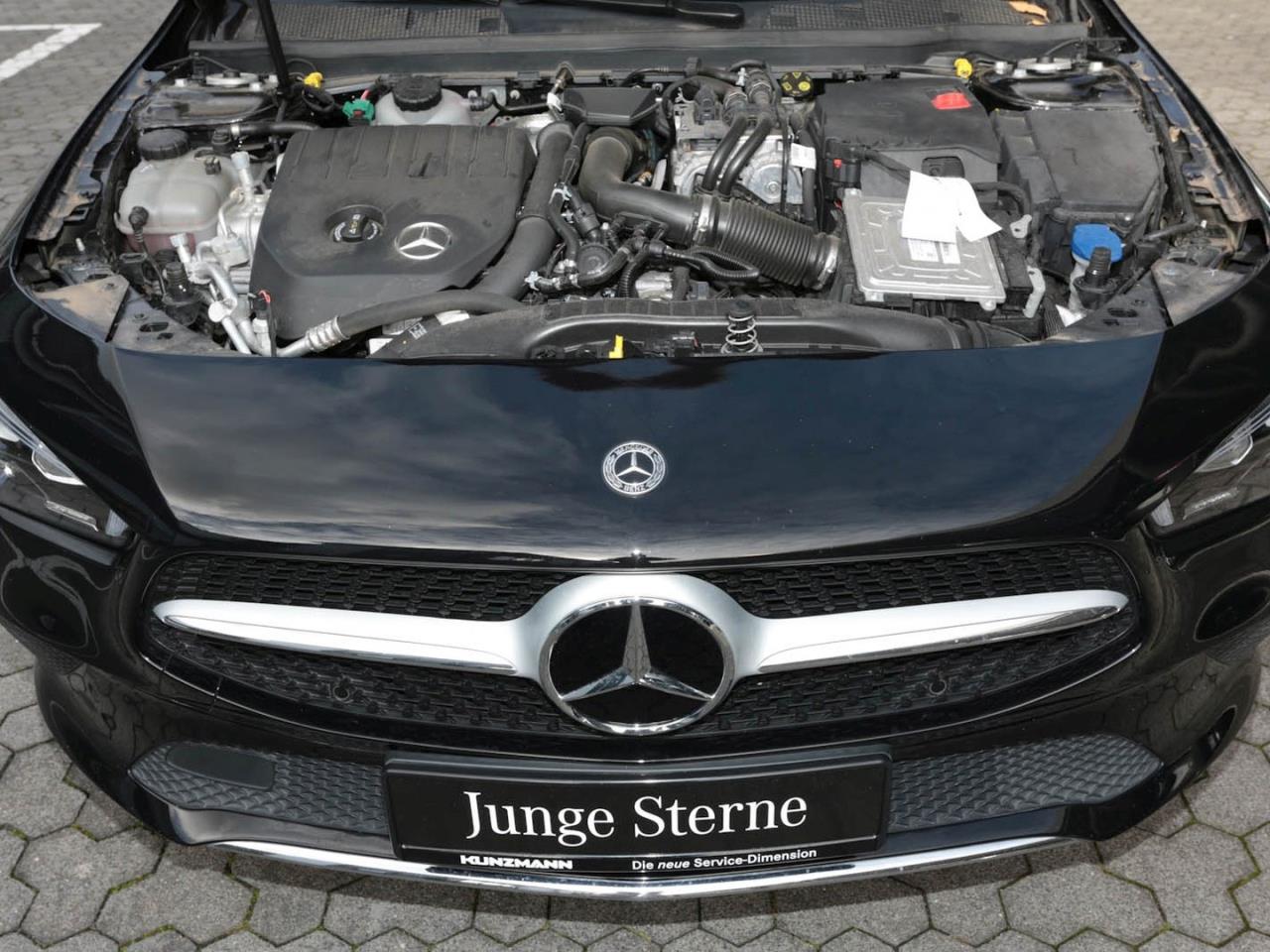 Mercedes-Benz CLA 250 e SB Progressive Panorama Kamera