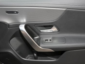 Mercedes-Benz CLA 250 e SB Progressive Panorama Kamera