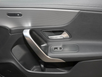 Mercedes-Benz CLA 250 e SB Progressive Panorama Kamera