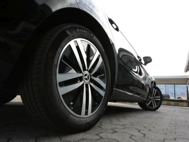 Mercedes-Benz CLA 250 e SB Progressive Panorama Kamera