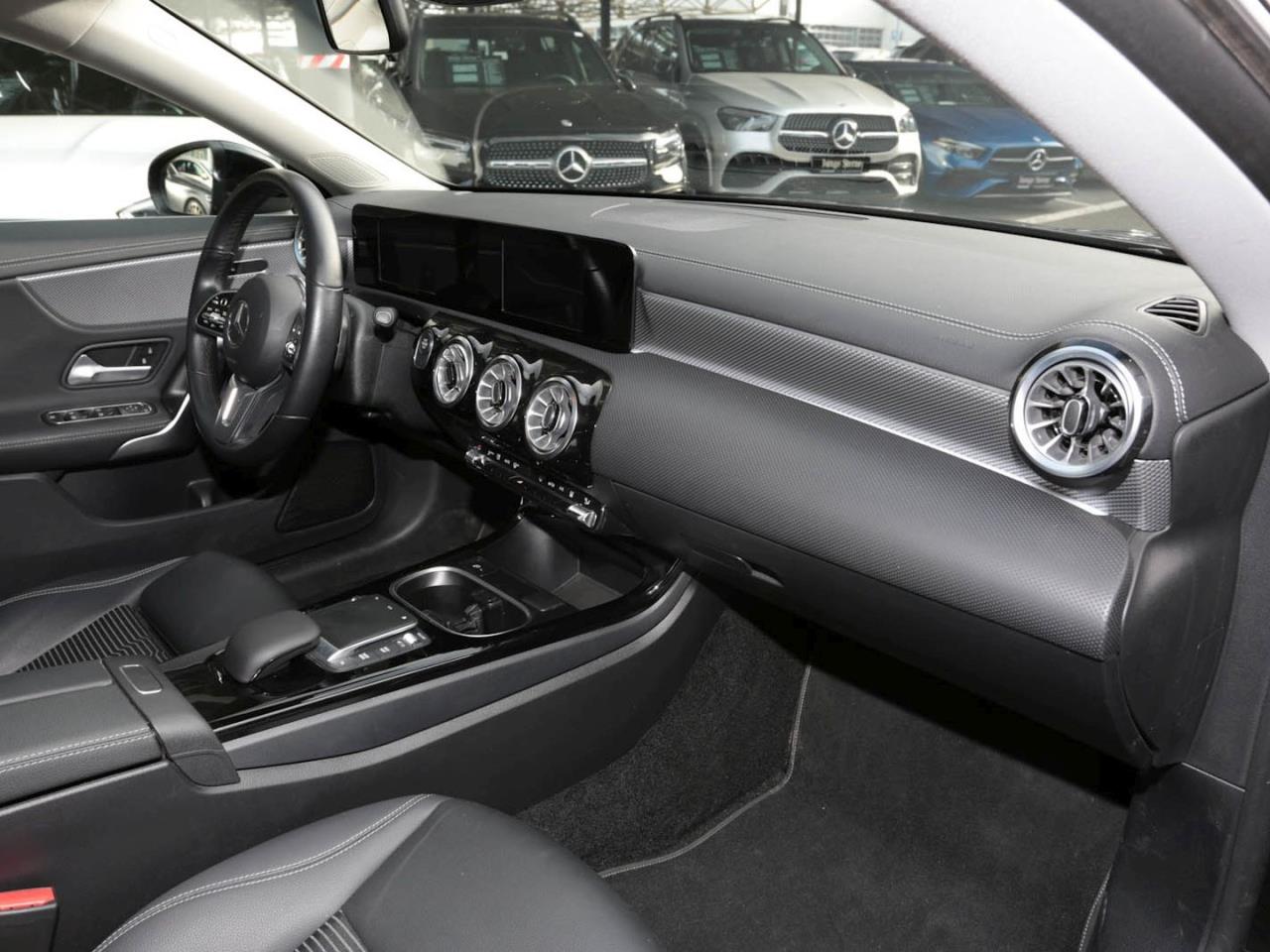 Mercedes-Benz CLA 250 e SB Progressive Panorama Kamera