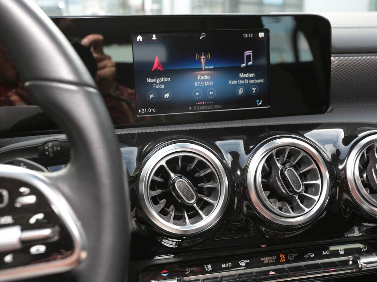 Mercedes-Benz CLA 250 e SB Progressive Panorama Kamera