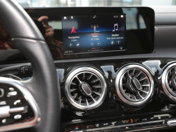 Mercedes-Benz CLA 250 e SB Progressive Panorama Kamera