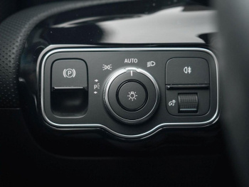 Mercedes-Benz CLA 250 e SB Progressive Panorama Kamera Sitzhzg