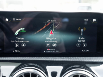 Mercedes-Benz CLA 250 e SB AMG Distronic Panorama Kamera AHK