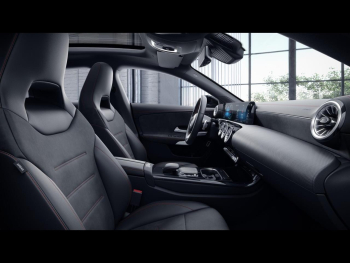 Mercedes-Benz CLA 250 e SB AMG Distronic Panorama Kamera AHK