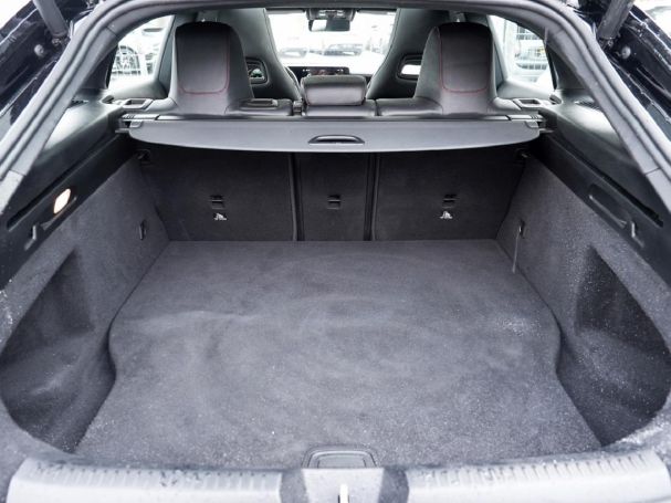 Mercedes-Benz CLA 250 e SB AMG Distronic Panorama Kamera AHK