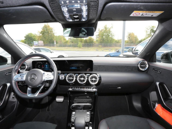 Mercedes-Benz CLA 250 e SB AMG Night Distronic Panorama Kamera