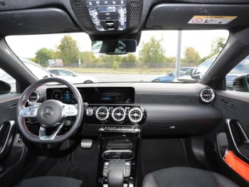 Mercedes-Benz CLA 250 e SB AMG Night Distronic Panorama Kamera