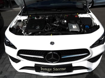 Mercedes-Benz CLA 250 e SB AMG Night Distronic Panorama Kamera