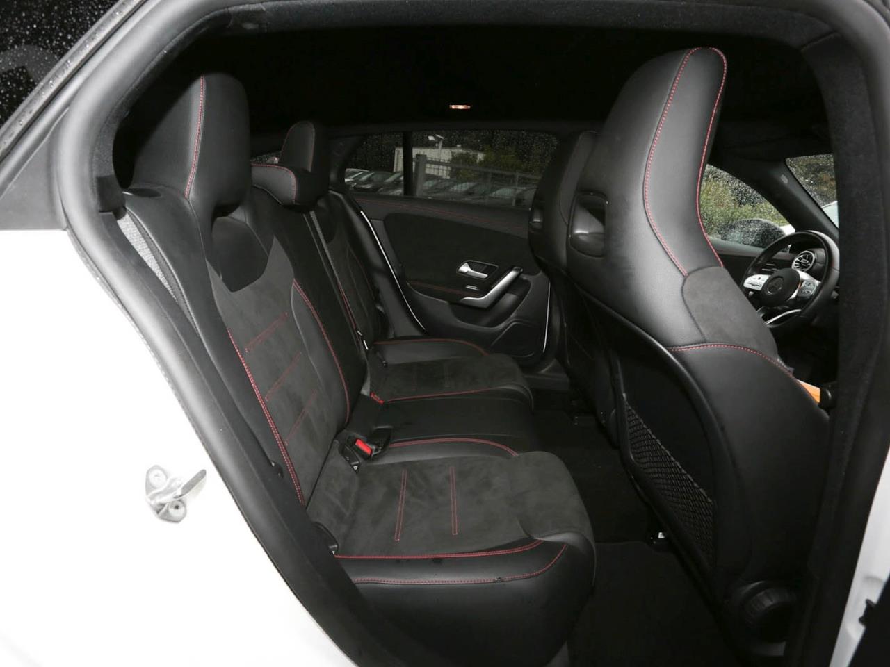 Mercedes-Benz CLA 250 e SB AMG Night MBUX Panorama AHK Kamera