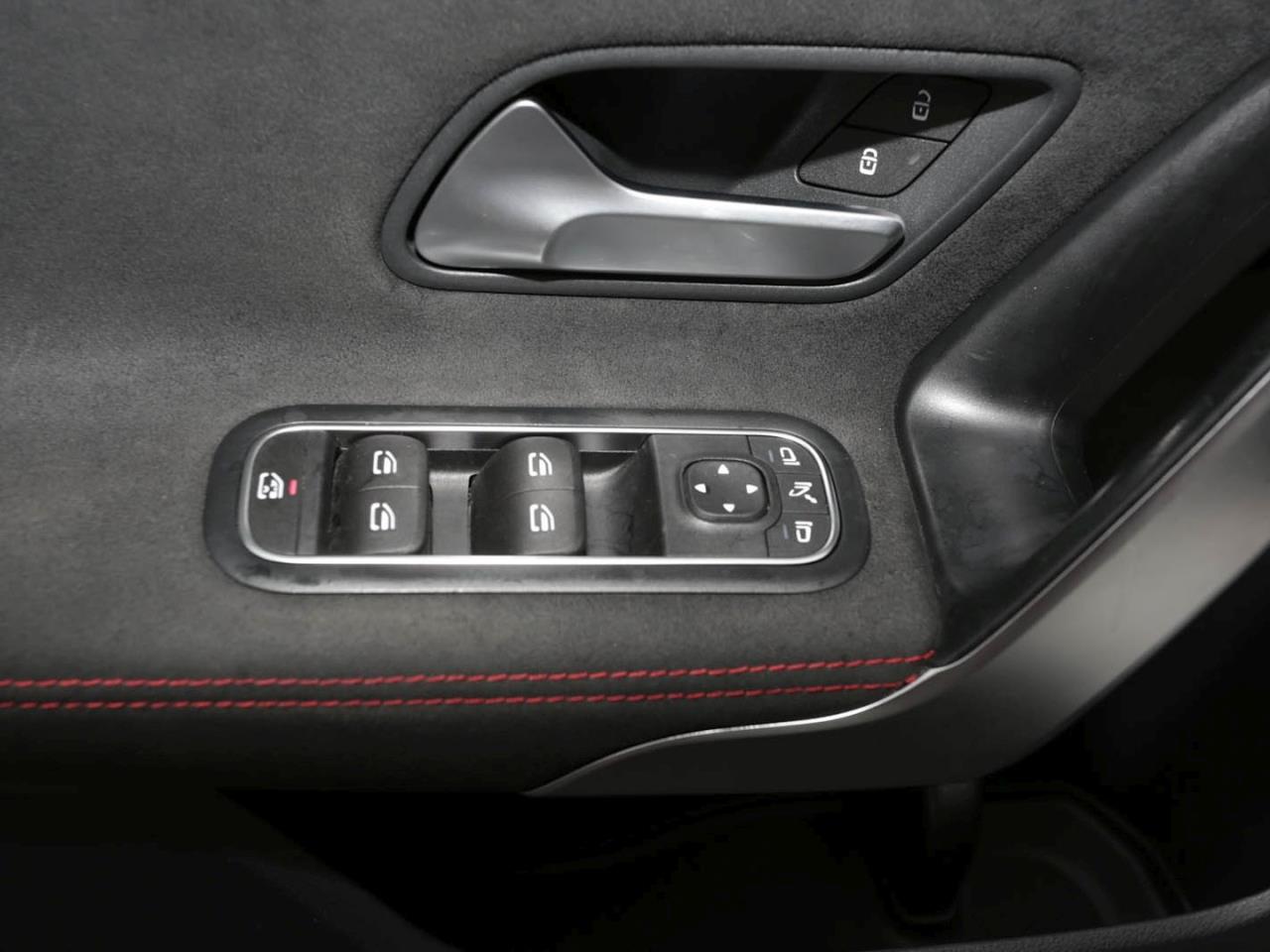 Mercedes-Benz CLA 250 e SB AMG Night MBUX Panorama AHK Kamera