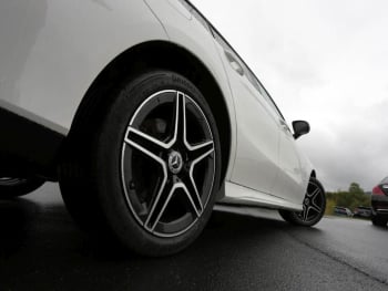 Mercedes-Benz CLA 250 e SB AMG Night MBUX Panorama AHK Kamera