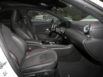 Mercedes-Benz CLA 250 e SB AMG Night MBUX Panorama AHK Kamera