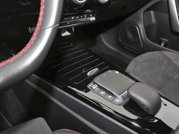 Mercedes-Benz CLA 250 e SB AMG MBUXNavi+ Kamera EasyPack